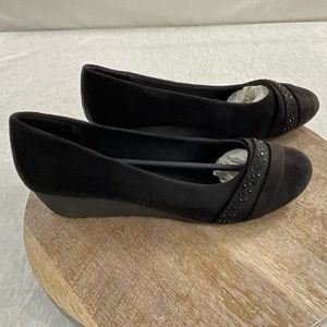 MUSSHOE BLACK RHINESTONES WOMEN’S SLIP ON MID WEDGE HEEL PUMPS ROUND TOE SIZE: 9